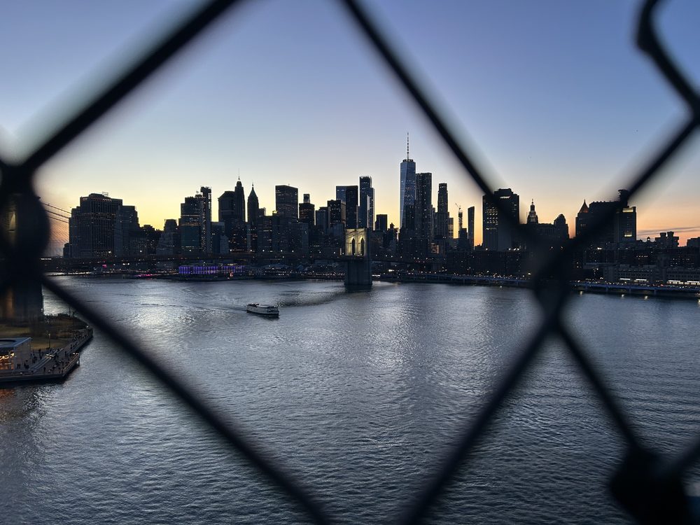 Horizonte de Manhattan desde el muelle